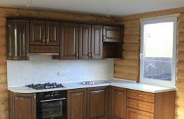 Кухня на даче в деревянном доме: дизайн и отделка своими руками Дизайн маленькой кухни в доме из бруса