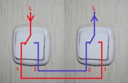Эффективная схема подключения проходного выключателя из двух мест